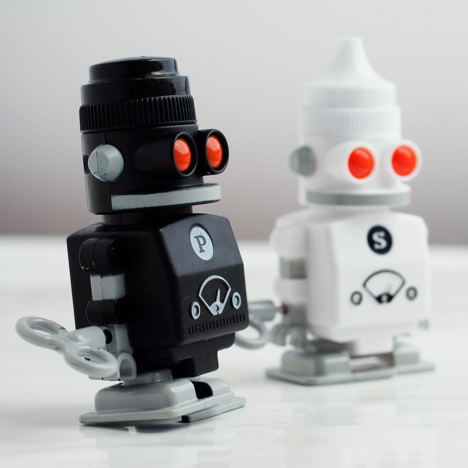 bfgBK5Mhke_Robots_from_Outer_Spice0